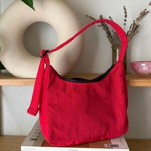 Red baggu shoulder bag